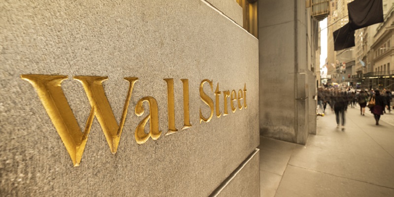 Are you brave enough to bet against Wall Street?
